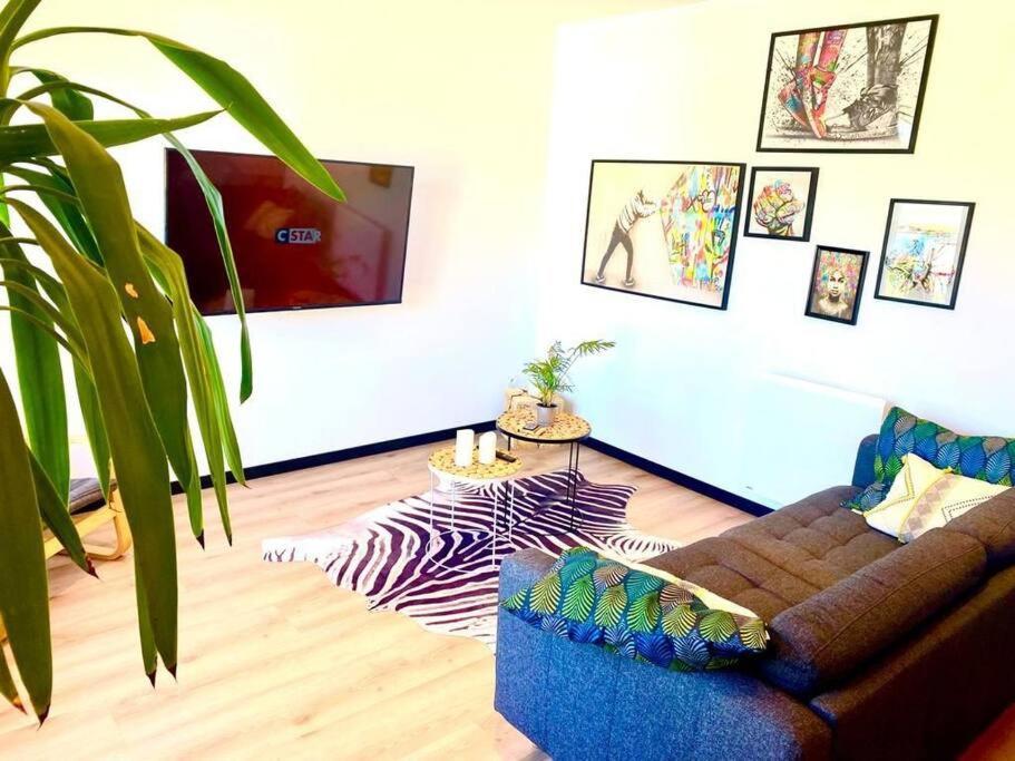 *Superbe Appartement Moderne* Lourdes Bagian luar foto
